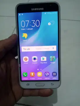 Samsung J3 2016 AMOLED ex resmi sein mulus Batangan normal Murah !!!