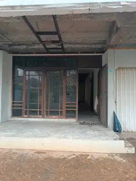JARANG ADA, langka Jual Cepat Rumah Tua Intercon Kebon Jeruk