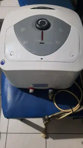 Water heater ariston 15L 350w