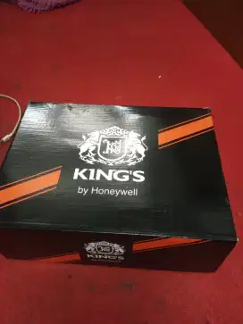 Sepatu septi pria baru