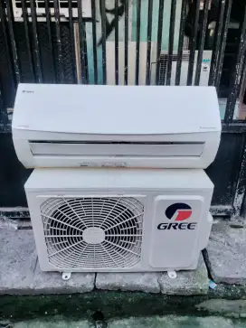 Dijual ac merk Gree setengh pk bekas/second