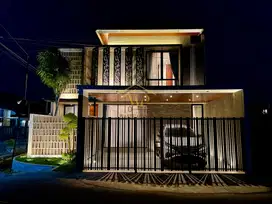 RUMAH 2LT FULL FURNISHED DESAIN KEKINIAN DEKAT PONPES ORA AJI, KALASAN