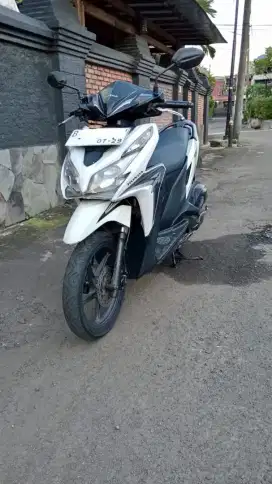 Honda Vario 125 KZR Tahun 2014 CBS ISS mulus pajak masih hidup