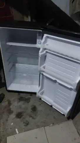 Kulkas 1pintu baru 3 bulan pemakaian
