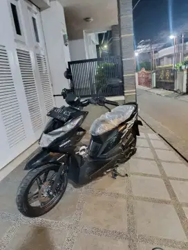 Bissmillah dijual motor Honda beat street 2016 istimewa