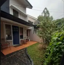 DIJUAL CEPAT RUMAH SIAP HUNI DI DALAM KOMPLEK DEKAT KAMPUS UPN LIMO