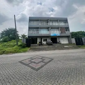 Ruko Dian Istana Dekat Graha Family dekat Tol
