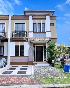 RUMAH BAGUS SANGAT TERAWAT SIAP HUNI DI THE SAVIA CLUSTER ZEVA BSD