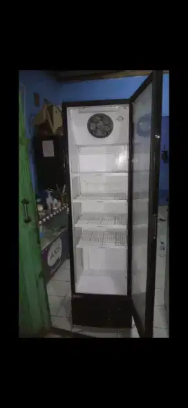 Jual bu showcase kulkas pendingin ukuran tinggi 180 cm merk STARCOOL