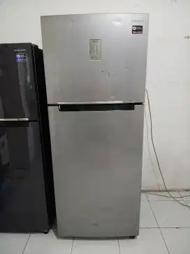 Dijual kulkas jumbo merek samsung masih ori