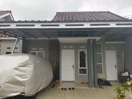 Rumah baru tanah luas dekat ke pintu toll Cimanggis