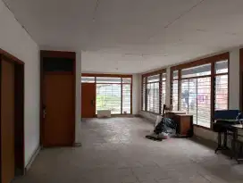 Sayap Kopo Bangunan Tua Rumah dan Tanah kosong