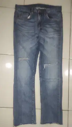 Jual celana jeans uniqlo original