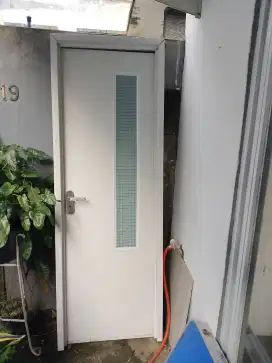 Dijual pintu kamar mandi