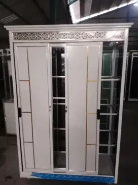 Lemari baju pintu3 sleding