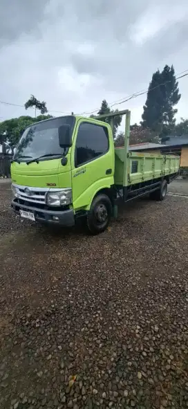 Hino dutro 130 MDL bak 3way CDD long orsinil