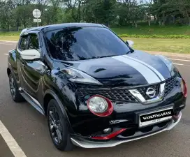 Juke Revolt CVT 1.5, Red Interior 2015