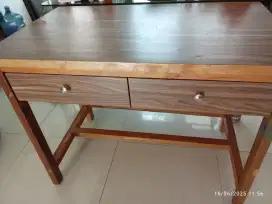 Dijual meja bekas dagang 2 hari