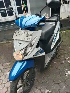 Jual motor honda beat 2015