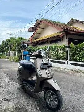 Vespa primavera