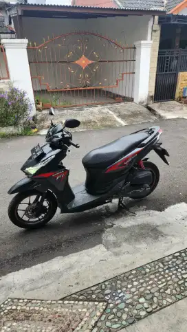 Vario 125 th 2015 km 24 ribu