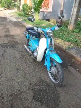 Motor honda c70 1981