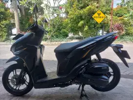 (DP 500 Rb)‼️ Honda Vario 125 CBS ISS Keyless Hitam 2023 Cash Kredit