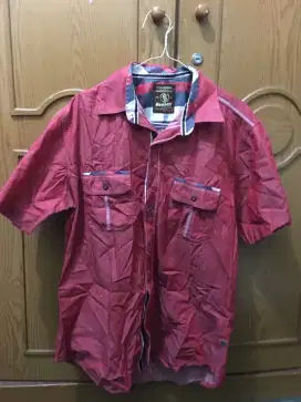 Kemeja uk XL, merah menyala abangkuh