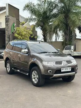 Istimewa, Mitsubishi Pajero Sport Dakar AT 2012