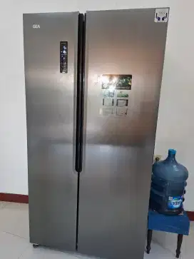 Kulkas & freezer GEA