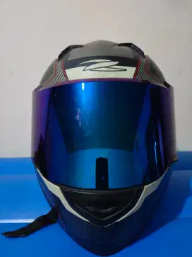 Helm Fullface Zeus Kondisi 98% Murmer