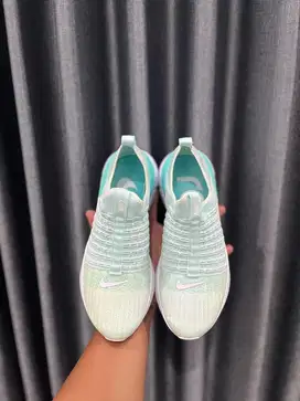 Nike React Phantom Flyknit Run 2 Original BNIB not asics adidas puma