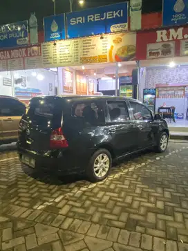 Nissan Grand livina 2011 Bensin