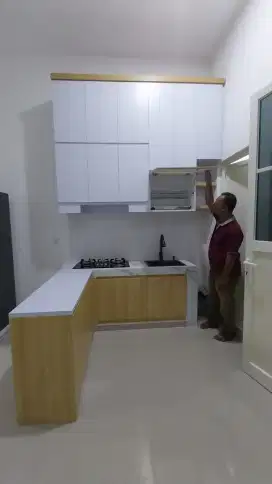 Jasa Buat Kitchen Set Surabaya Kaloka Interior