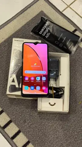 Dijual Samsung A20s Black 4/64GB SEIN Lengkap