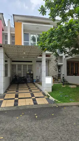 Rumah Siap Huni Dekat Mall di Cluster Palm Summarecon Bekasi