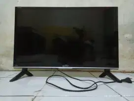 TV Sharp Aquos 30 inci, Tipis, Belum digital.