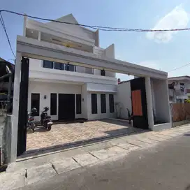 Di Jual Rumah Townhouse Baru Siap Huni Startegis diKomplek Bumiputera
