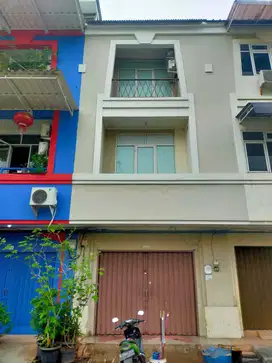 DISEWAKAN CEPAT RUKO DI MUTIARA PALEM
