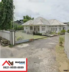 Rumah Pusat Kota Manado Strategis