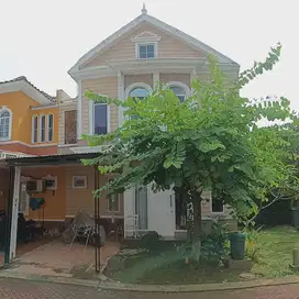 dijual rumah di cluster malibu village gading serpong