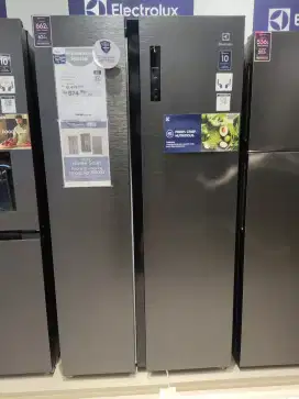 KULKAS ELECTROLUX SBS 670 LTR