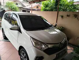 Sigra type R putih 2021