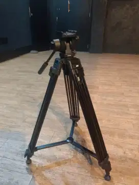 Tripod Libec 650-EX