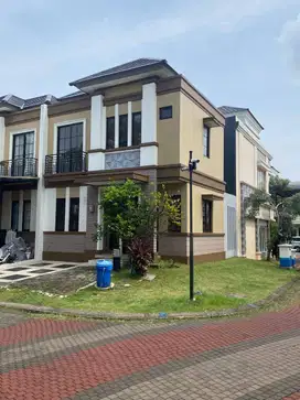 DIJUAL RUMAH DI CLUSTER ZEVA THE SAVIA BSD