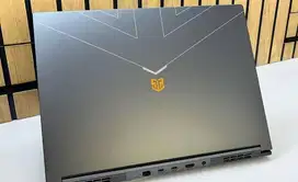 LAPTOP ADVAN PIXELWAR Ryzen 5 Ram 16gb BEKAS