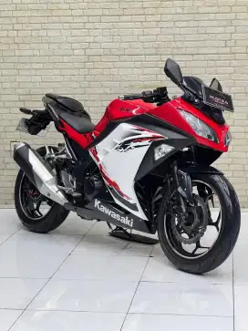 TERMURAH‼️ Kawasaki Ninja 250 FI ABS SE 2012 Rare Colour
Mustika motor