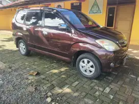 Dijual toyota avanza 2011
