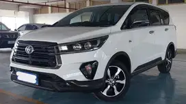 KM Rendah Toyota Kijang Innova 2.0 Venturer Bensin-MT 2021 Putih