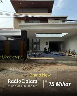 Rumah Mewah Baru Desain Modern Dalam Komplek Strategis Di Radio Dalam